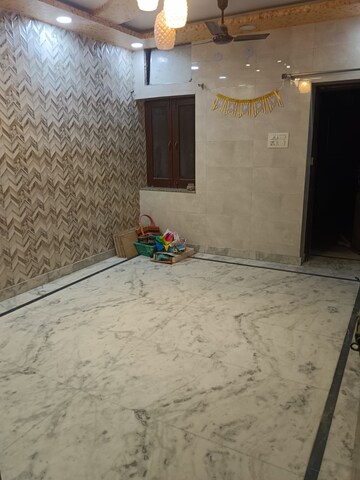 Balcony in 2 BHK Builder Floor at Nirman Vihar – for Rent
