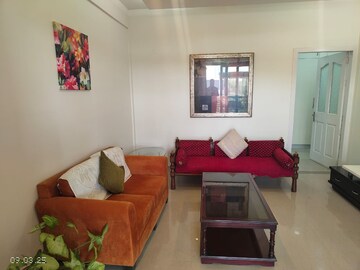 Living Room in 1.5 BHK Apartment at Tulip Ivory, Sector 70 – for Rent