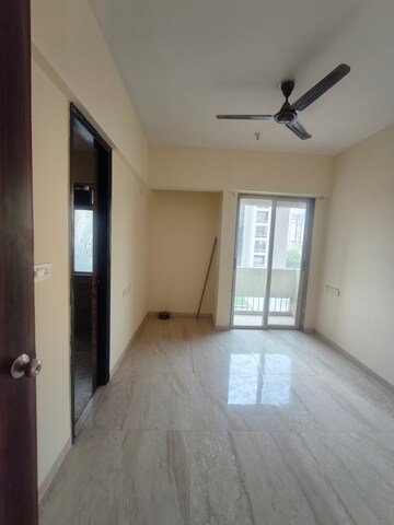 Master Bedroom in 2 BHK Apartment at Nakshatra Arena, Majiwada – for Rent