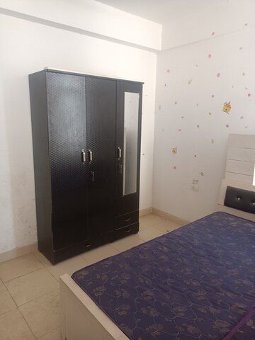 Room in 2 BHK Apartment at Breez Global Heights, Sohna Sector 33 – for Rent