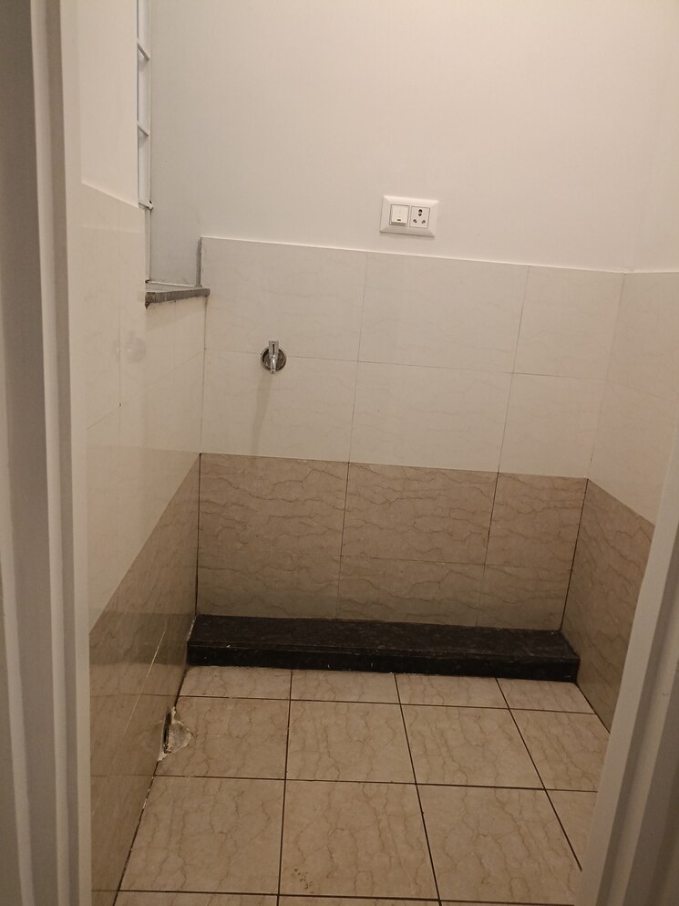 Bathroom, akshayanagar 6+ Bedroom 1200 Sq.Ft. Independent House In Akshayanagar Bangalore 8323137