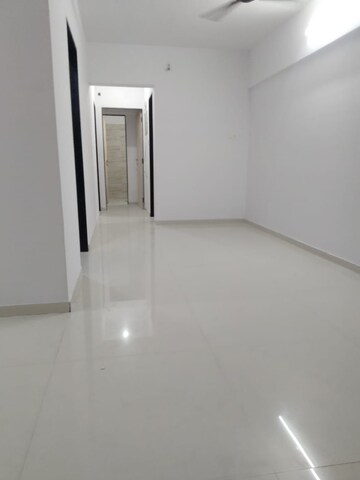 Room in 2 BHK Apartment at Dudhawala Proxima Residences, Andheri East – for Rent