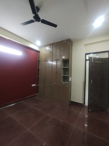 Kitchen in 3 BHK Builder Floor at Plaza Mall, Sector 28 – for Rent