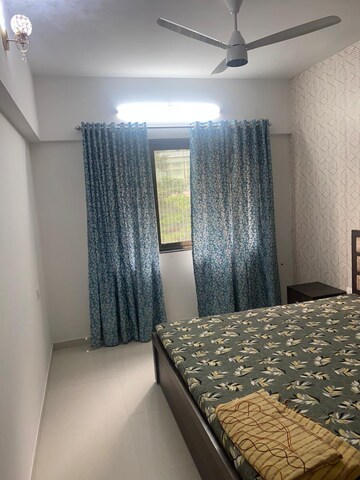 Bedroom in 2 BHK Apartment at Kanakia Spaces Sevens, Andheri East – for Rent