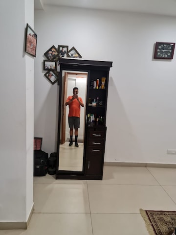 Furnished Amenities in 3 BHK Builder Floor at Sushant Vyapaar Kendra, Sector 43 – for Rent