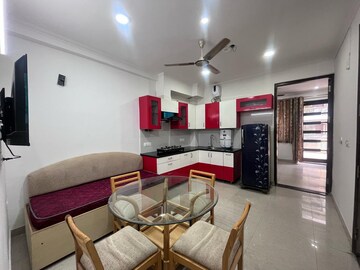 Living Room in 3 BHK Builder Floor at DLF City Gurgaon, Sector 27 – for Rent