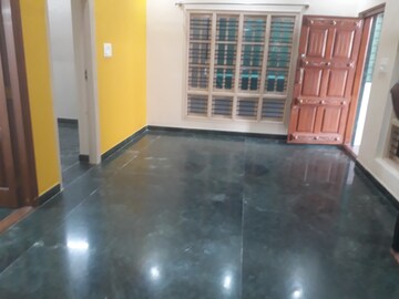Room in 2 BHK Builder Floor at Nri Layout – for Rent