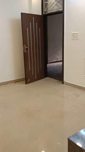 Room in 3 BHK Builder Floor at Shalimar Garden Extension 2 – for Sale