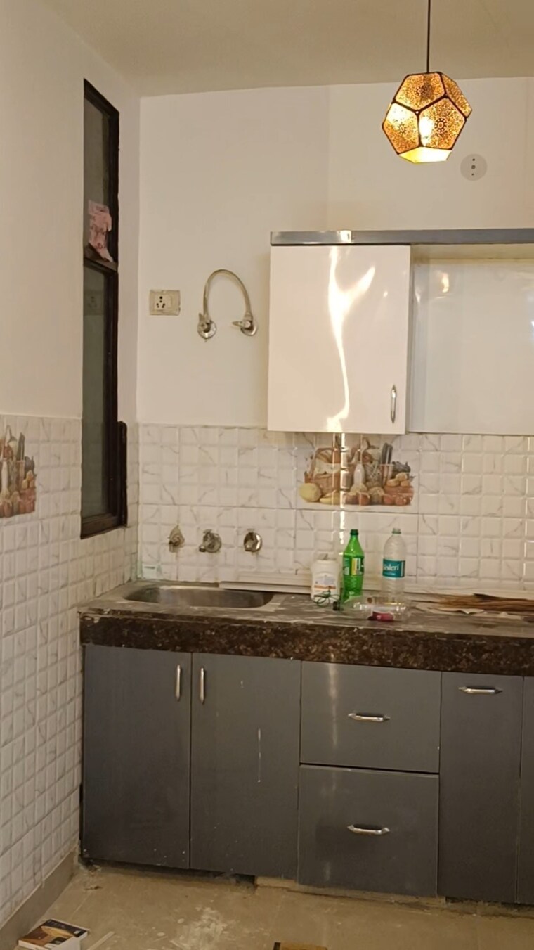 Kitchen, shalimar garden extension ii 3 Bedroom 1000 Sq.Ft. Builder Floor In Shalimar Garden Extension ii Ghaziabad 8323200