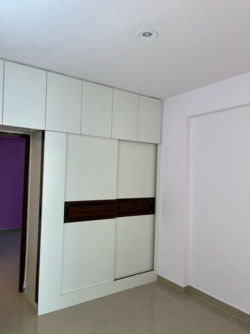 Room in 3 BHK Apartment at ROF Amaltas, Sector 92 – for Rent