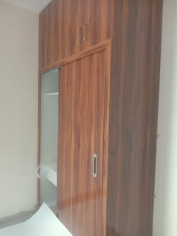 Furnished Amenities in 3 BHK Apartment at Mahagun Mywoods, Sector 16c Greater Noida – for Rent