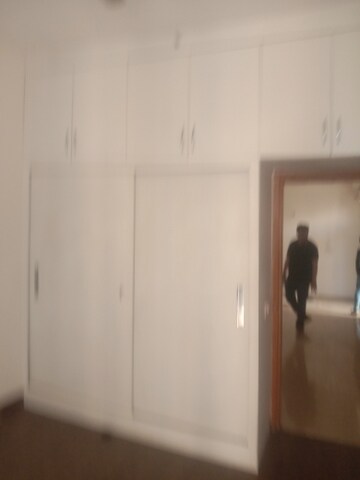Room in 3 BHK Apartment at Mahagun Mywoods, Sector 16c Greater Noida – for Rent