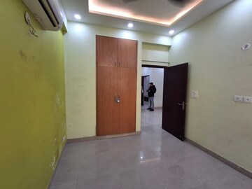 Room in 3.5 BHK Villa at AKJ Novel Valley, Sector 16b Greater Noida – for Sale