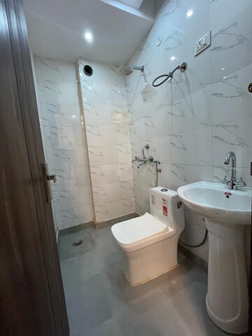 Bathroom in 2 BHK Builder Floor at Dwarka Mor – for Rent