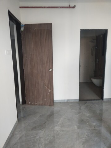 Room in 1 BHK Apartment at Deraiya Iconico, Kurla East – for Rent