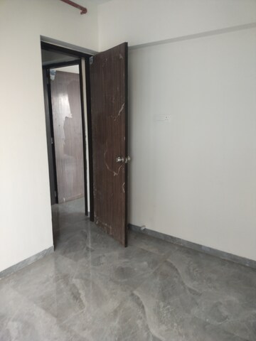 Room in 1 BHK Apartment at Deraiya Iconico, Kurla East – for Rent