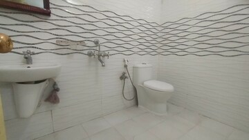 Bathroom in 3 BHK Apartment at Amigo Lake View, Thanisandra Main Road – for Sale