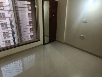 Room in 2.5 BHK Apartment at Gini Viviana, Balewadi – for Rent