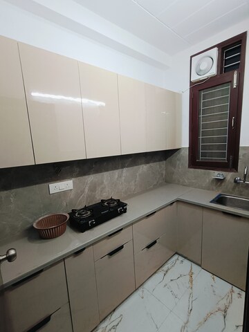 Kitchen in 1 BHK Builder Floor at Malviya Nagar – for Rent