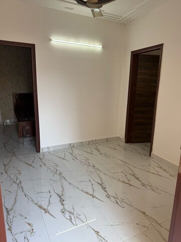 Room in 1 BHK Builder Floor at Malviya Nagar – for Rent