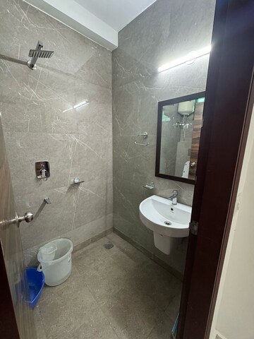 Bathroom in 1 BHK Builder Floor at Malviya Nagar – for Rent