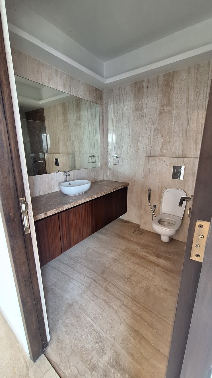 Bathroom, sunteck-signature-island 5 Bedroom 8200 Sq.Ft. Penthouse In Bandra Kurla Complex Mumbai 8323307