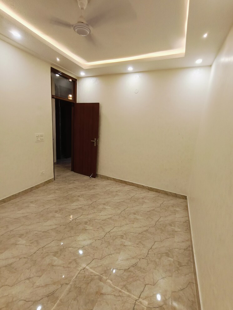Room, malviya nagar 1.5 Bedroom 800 Sq.Ft. Builder Floor In Malviya Nagar Delhi 8323324