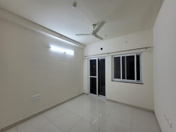 Room in 3 BHK Apartment at Puravankara Silversands, Mundhwa – for Rent