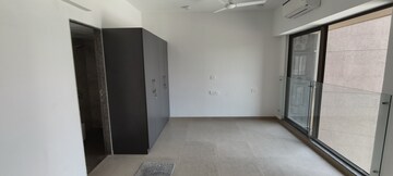 Bedroom in 3 BHK Apartment at Kanakia Silicon Valley, Powai – for Rent