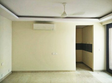 Room in 4 BHK Builder Floor at Greater Kailash I – for Rent