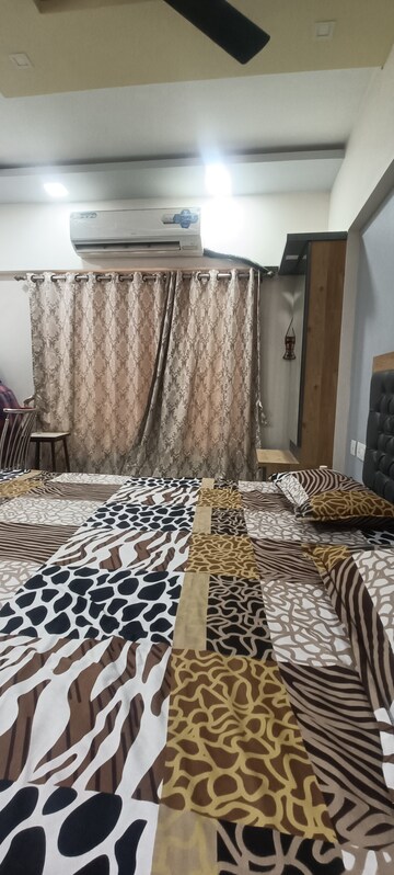 Room in  Pg at Swaroop Residency, Ghatkopar East – for Rent