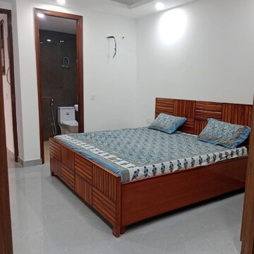 Bedroom in 1 BHK Builder Floor at Saket – for Rent