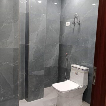 Bathroom in 1 BHK Builder Floor at Saket – for Rent