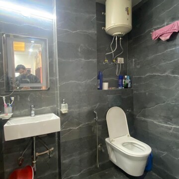 Bathroom in 1 BHK Builder Floor at Saket – for Rent