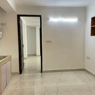 Room in 1 BHK Builder Floor at Saket – for Rent