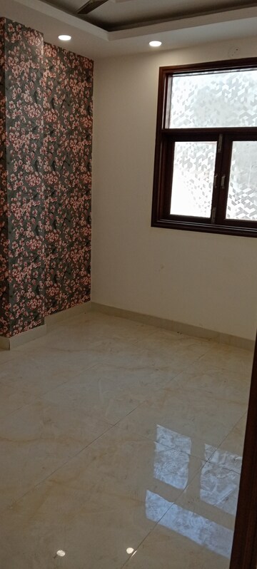 Room in 2 BHK Builder Floor at Govindpuri – for Sale