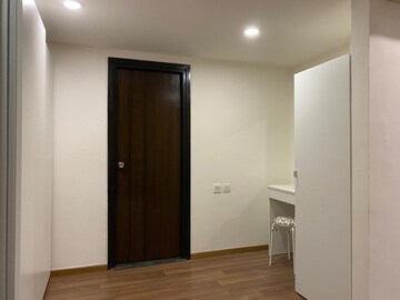 Room in 4 BHK Apartment at Phoenix Golf Edge, Gachibowli – for Rent