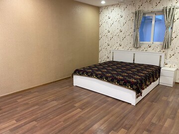 Bedroom in 4 BHK Apartment at Phoenix Golf Edge, Gachibowli – for Rent