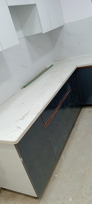 Furnished Amenities in 3 BHK Builder Floor at Govindpuri – for Rent