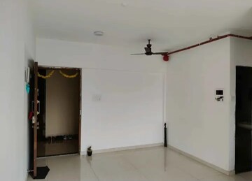 Room in 1 BHK Apartment at Abhyudaya Star Right Heights, Kannamwar Nagar – for Rent