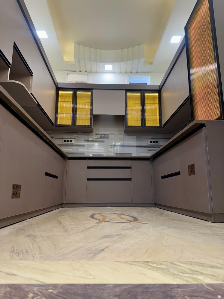 Garden, apex-the-rio 5 Bedroom 3695 Sq.Ft. Apartment In Ahinsa Khand ii Ghaziabad 8323553