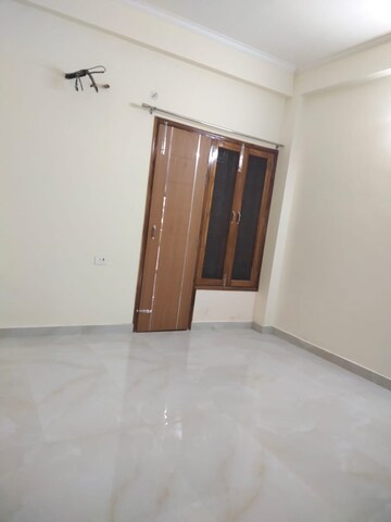 Room in 3 BHK Independent House at Gomti Nagar – for Rent