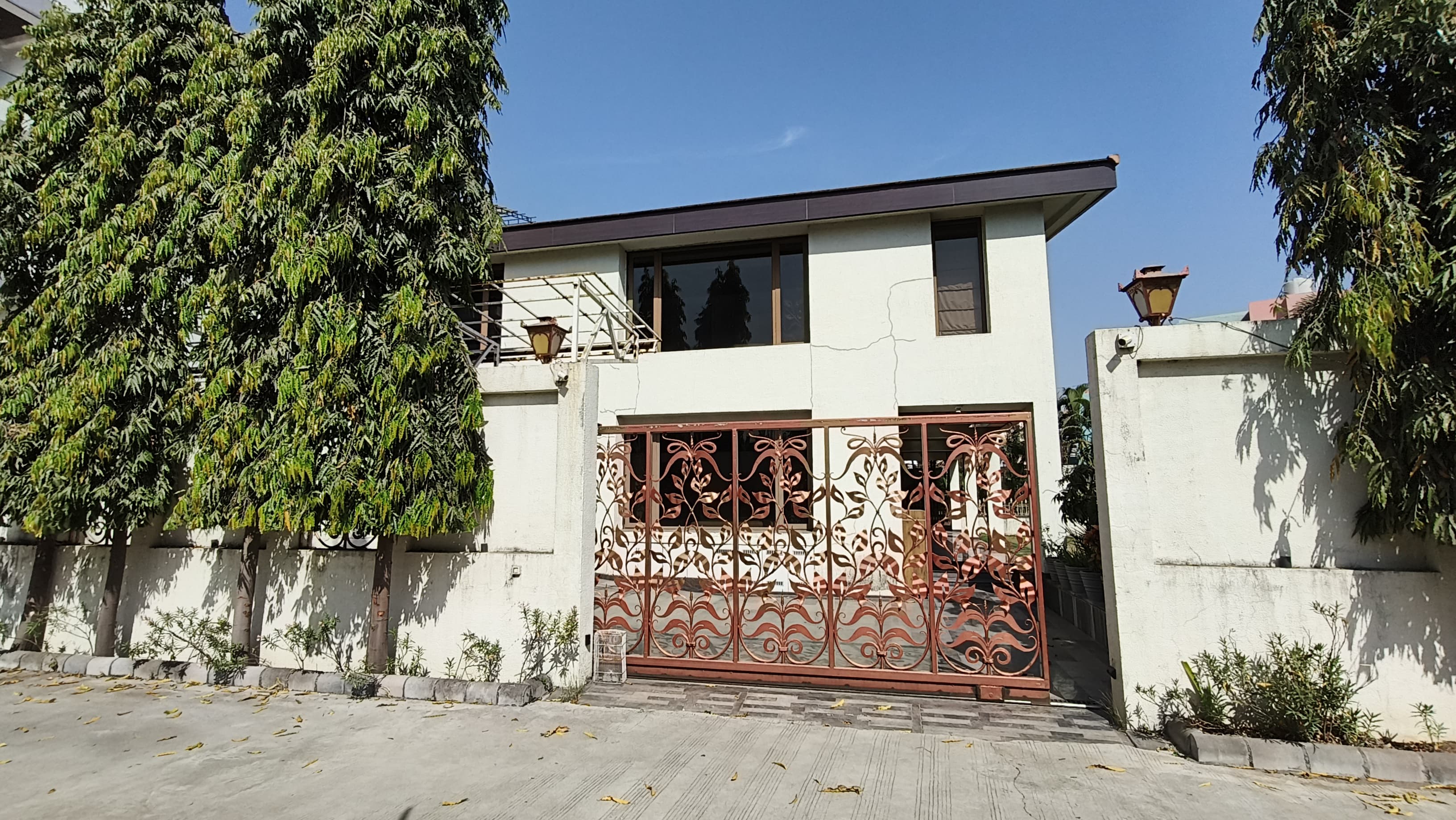 5 BHK + Pooja Room,Servant Room Independent House For Sale in Sarjan 