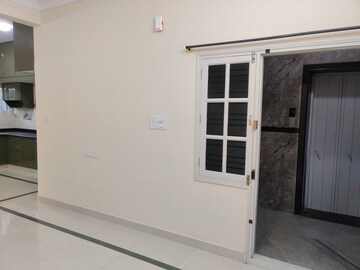 Living Room in 2 BHK Builder Floor at Paradise Residency, Jp Nagar – for Rent