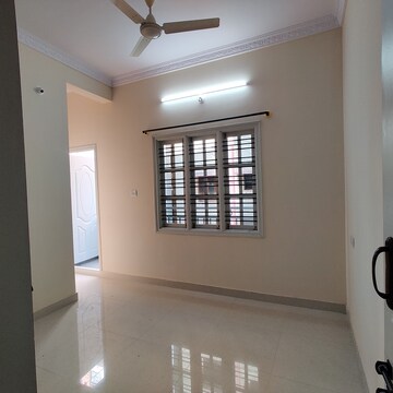 Master Bedroom in 2 BHK Builder Floor at Paradise Residency, Jp Nagar – for Rent