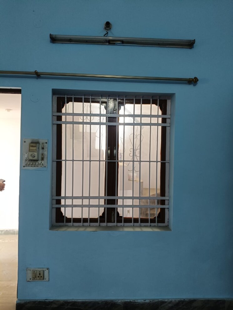 Room, aliganj 2 Bedroom 1000 Sq.Ft. Apartment In Aliganj Lucknow 8323632