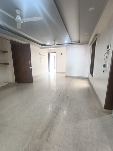 Room in 3.5 BHK Apartment at Conscient Hines Elevate, Sector 59 – for Rent