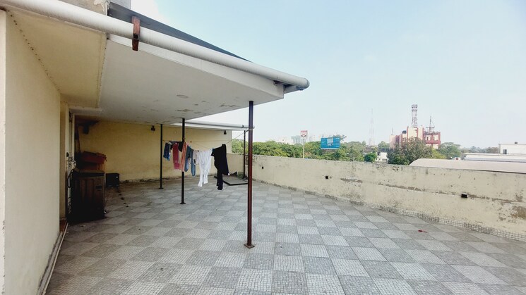  Parking, mahadeo-om-skylark 3 Bedroom 3288 Sq.Ft. Apartment In Bt Road Kolkata 8323685