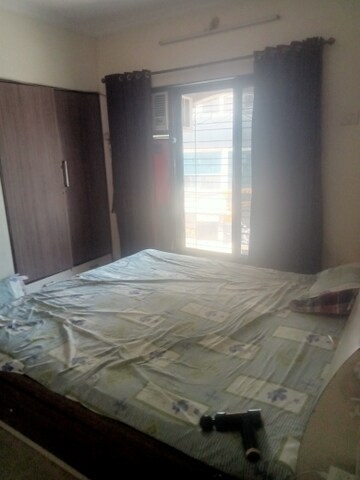 Bedroom in 2 BHK Apartment at Omkareshwar CHS Dahisar West, Dahisar West – for Rent