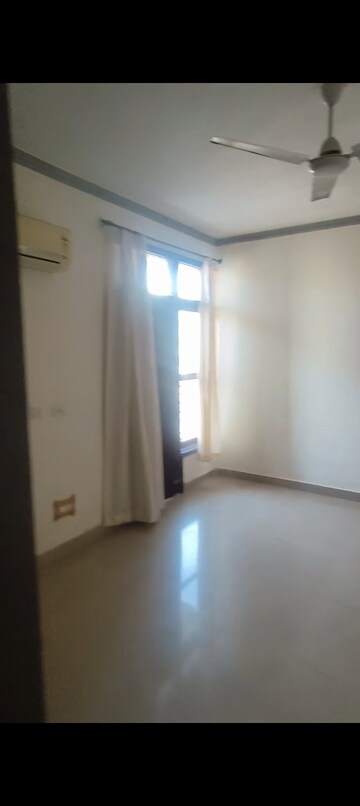 Room in 2 BHK Apartment at Maya Garden City, Lohgarh – for Rent